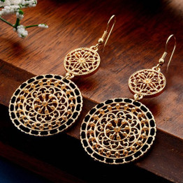 Pair of Chic Hollow Out Retro Pendant Earrings For Women