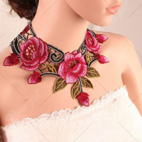 Elegant Embroider Flower and Leaf Charming Necklace For Women