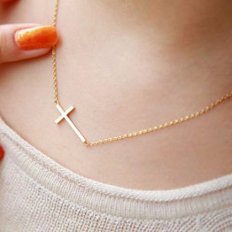 Fashion Simple Design Cross Pendant Necklace For Women